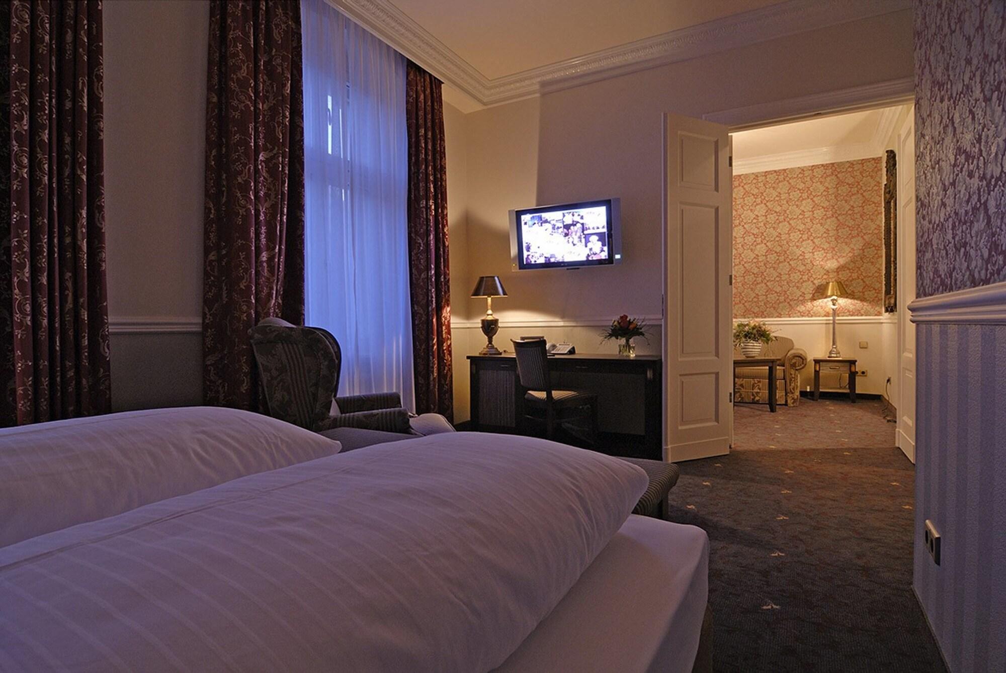 Myer'S Hotel Берлин Экстерьер фото